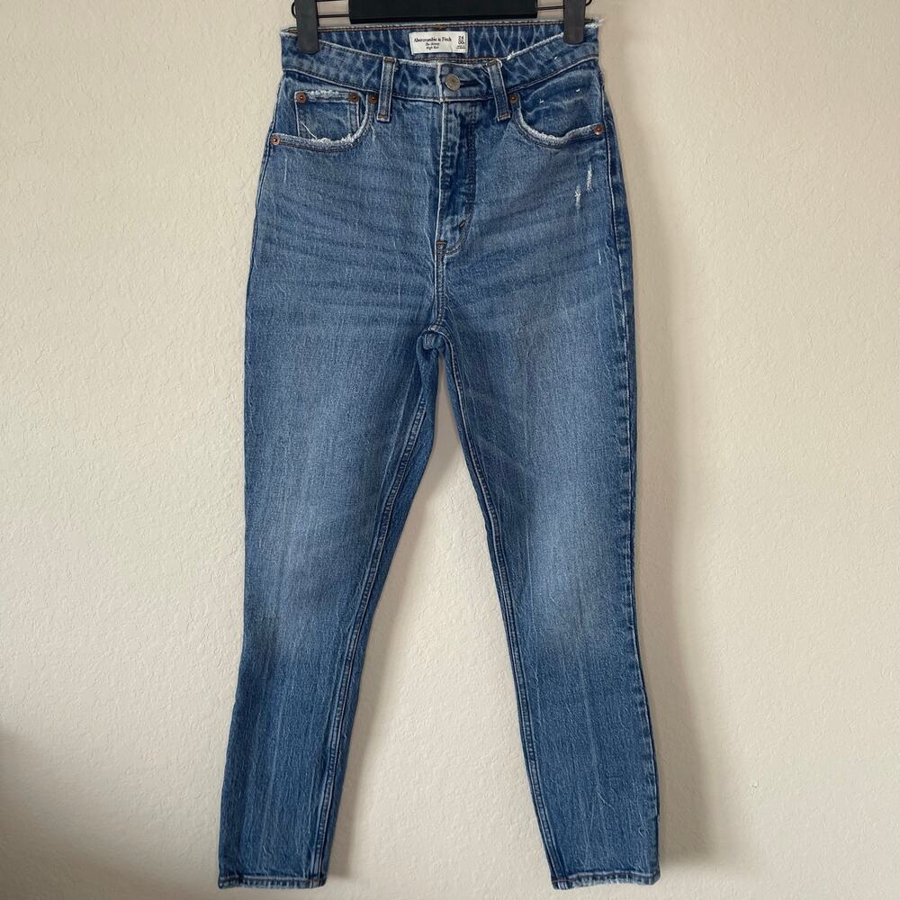 Abercrombie & Fitch Curve Love The Skinny High Rise Medium Wash - Size 24/00